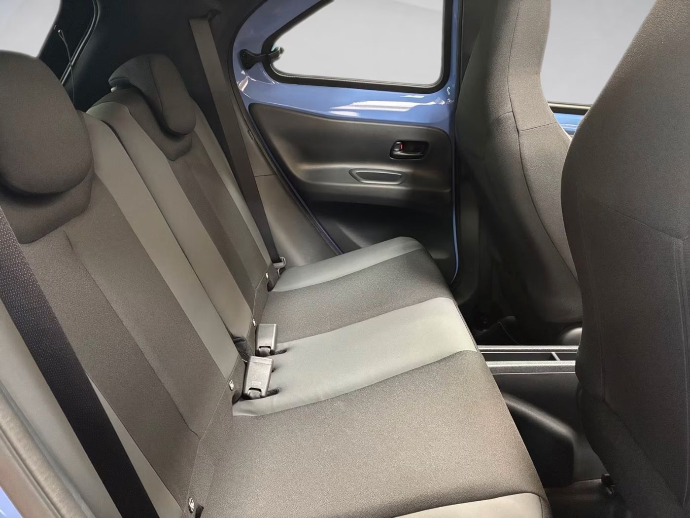 Fahrzeugabbildung Toyota Aygo X Hybrid Lounge Canvas-Premium-Faltdach JBL