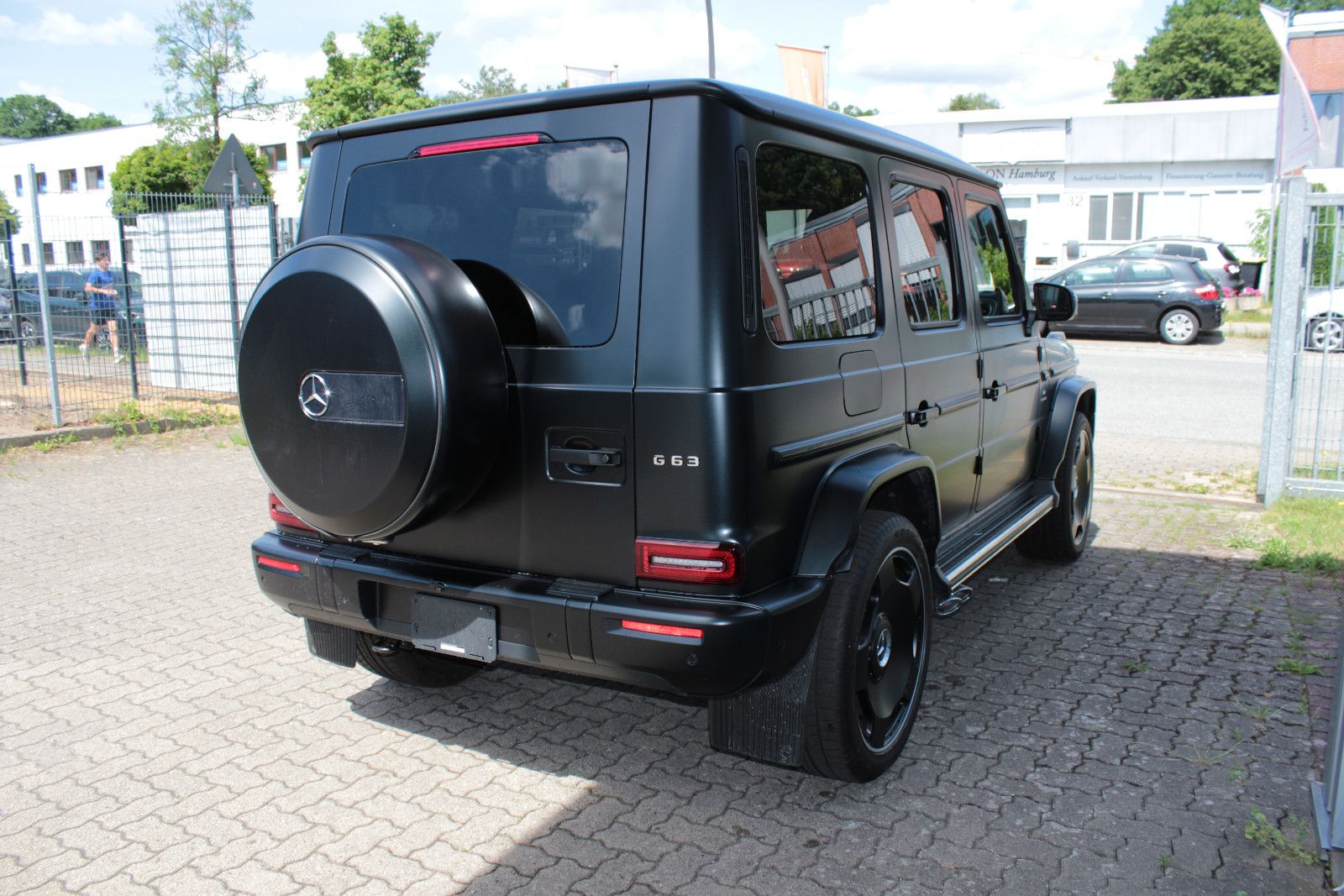 Fahrzeugabbildung Mercedes-Benz G 63 AMG *MY26* *A22* *SUPERIOR* *CARBON*