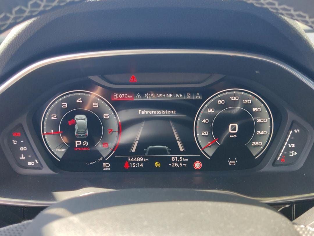 Fahrzeugabbildung Audi Q3 35 1.5 TFSI S-Line AHK,Kamera,LED,Navi,SHZ,LM