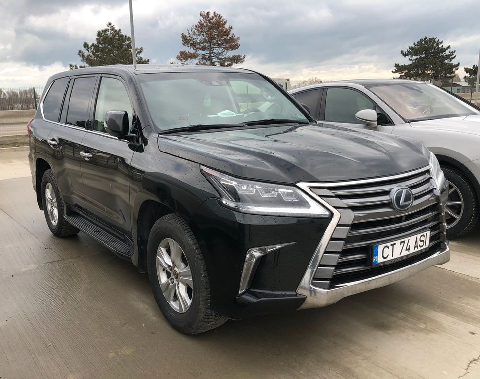 Lexus LX 450
