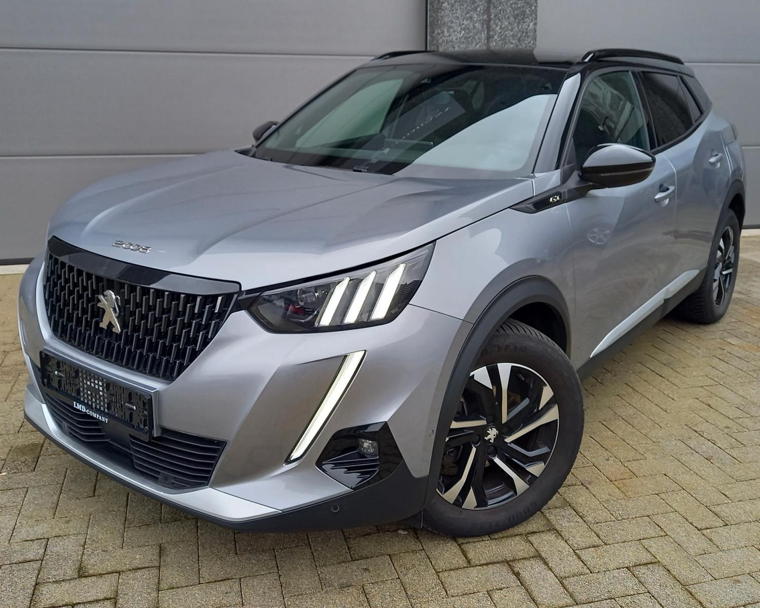 Peugeot 2008 GT 12 PT 130 AMBI*GRIP*KAM*NAV*PDC*17