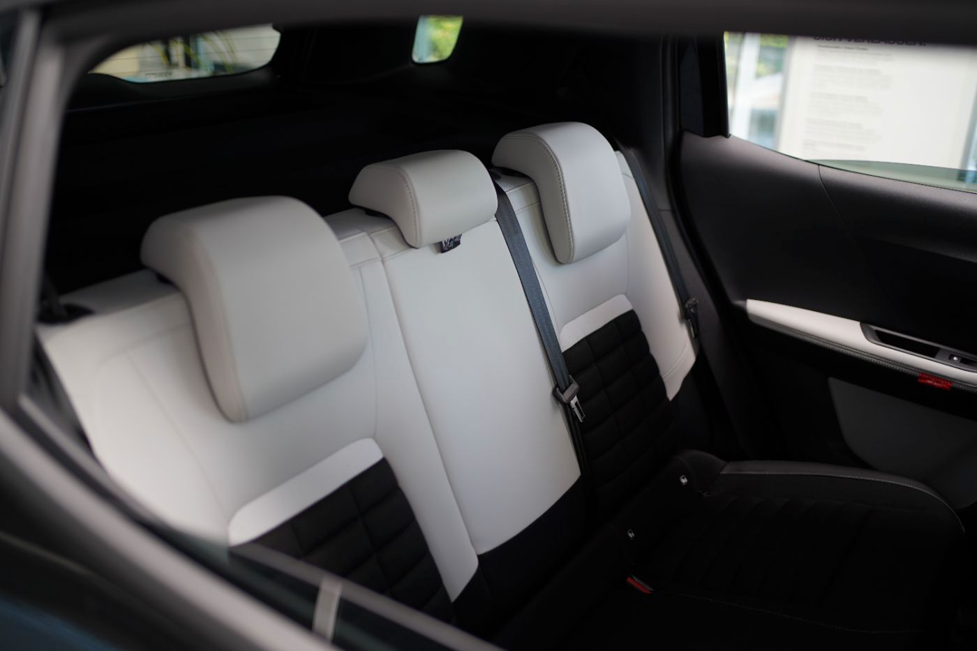 Fahrzeugabbildung Citroën C3 Aircross Hybrid 145 Max e-DCS6 Automatik