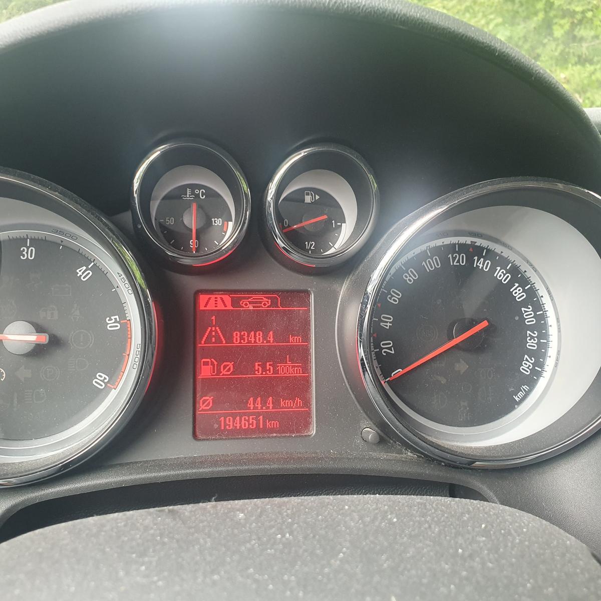 Opel Astra 2014 — photo 9