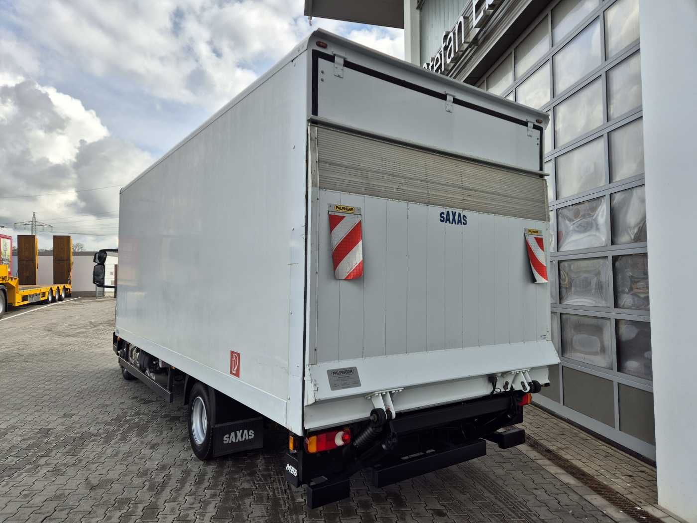 Fahrzeugabbildung Iveco Eurocargo ML75E16 4x2 Koffer + LBW 48tkm