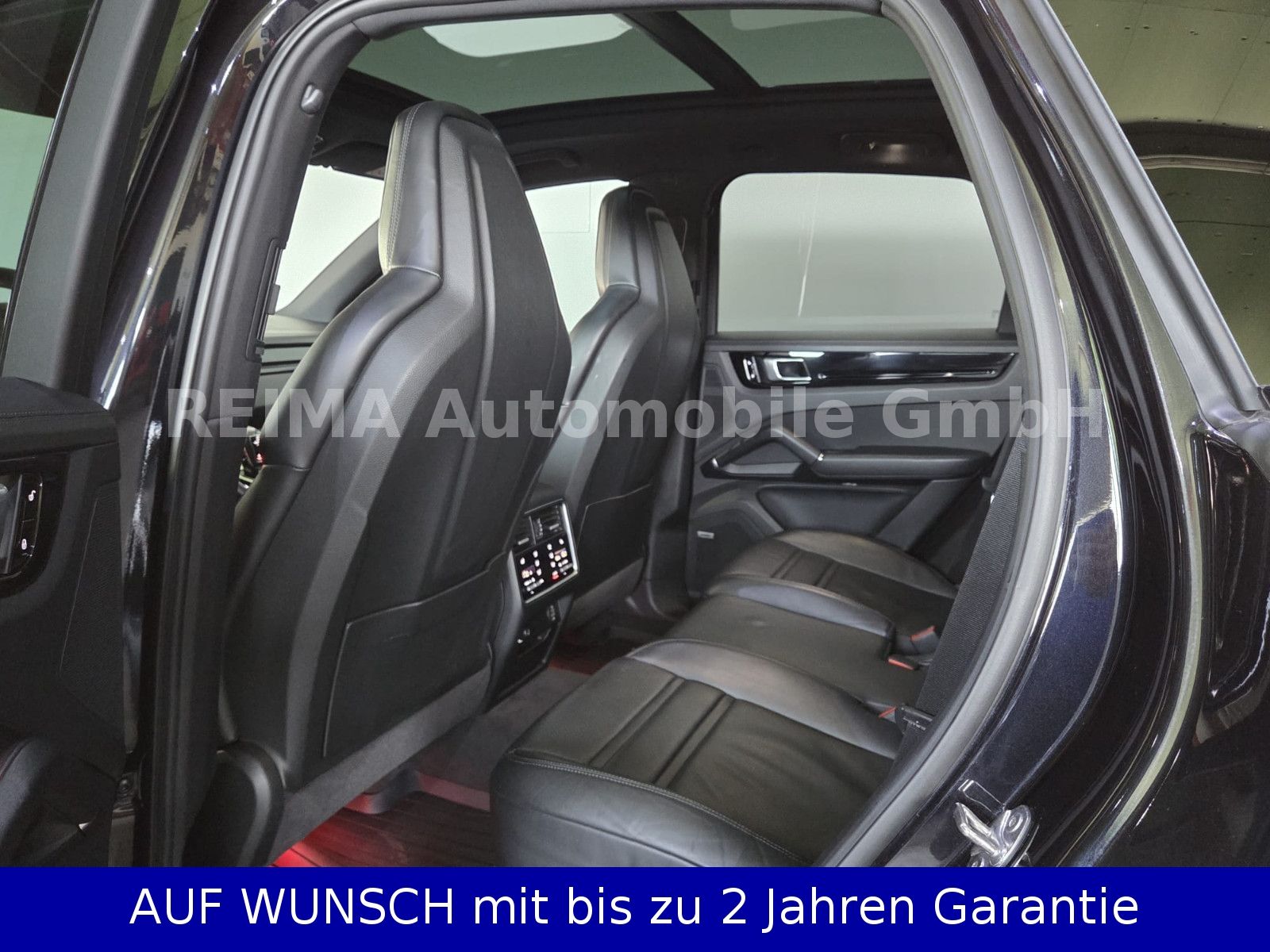 Fahrzeugabbildung Porsche Cayenne 3,0i , LED, Pano, Sport Chrono, Bose