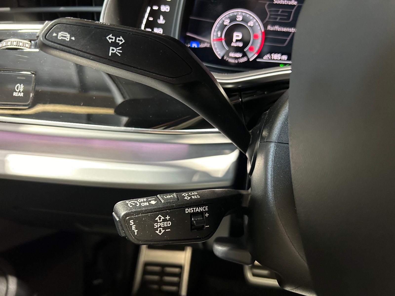 Fahrzeugabbildung Audi Q7 50 TDI quattro/S-LINE/HEAD-UP/COMPETITION/NAV