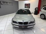 BMW 320i - BMW 320 aus 2003: 320i