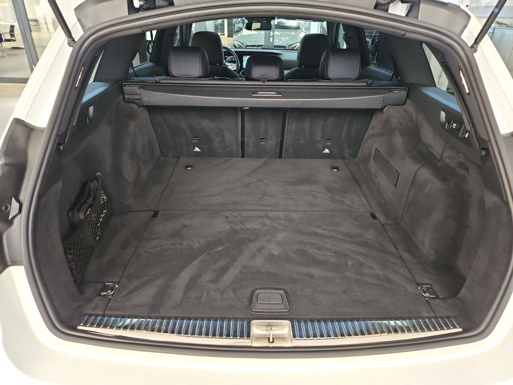 Fahrzeugabbildung Mercedes-Benz E 200 T AMG AHK Totwi. Multibeam Burm. Sport KAM