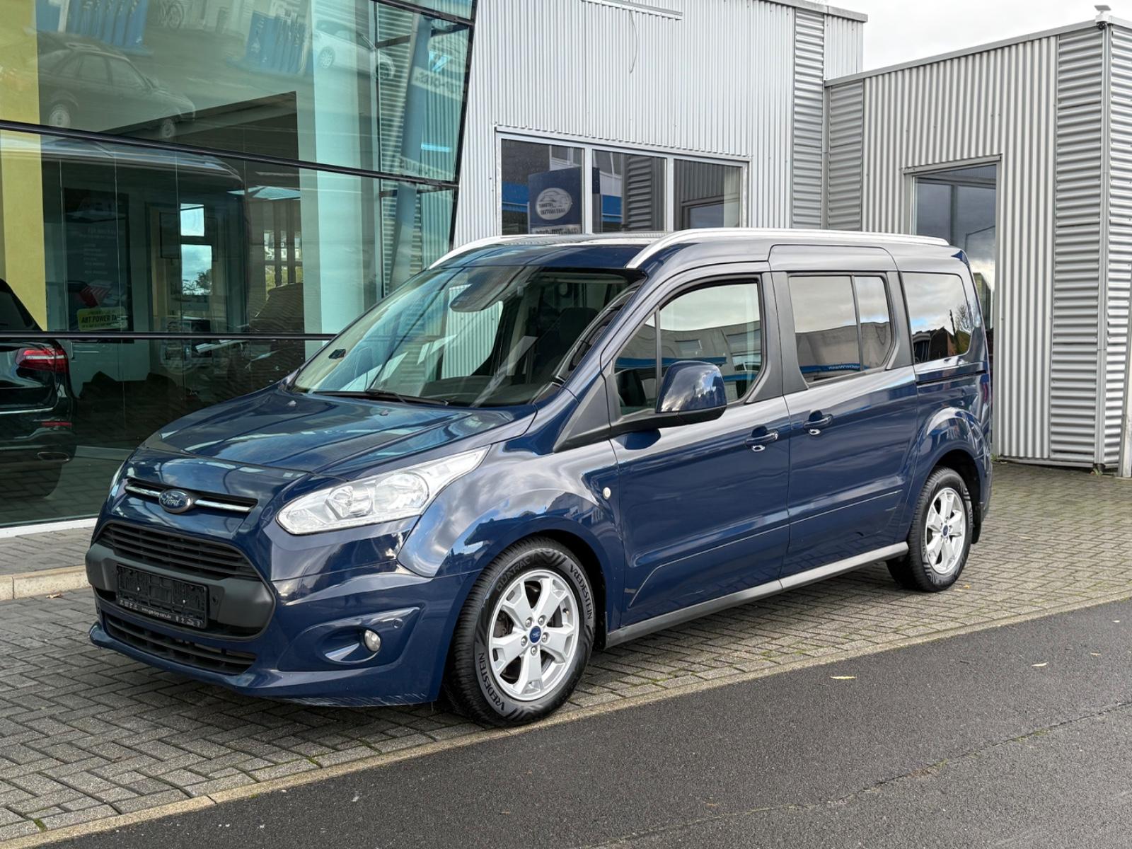 Ford Grand Tourneo Connect Titanium Kamera Navi AHK