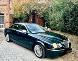 Jaguar in British Racing Green / Top gepflegt - gebrauchte Jaguar S-Type aus dem Jahr 2005
