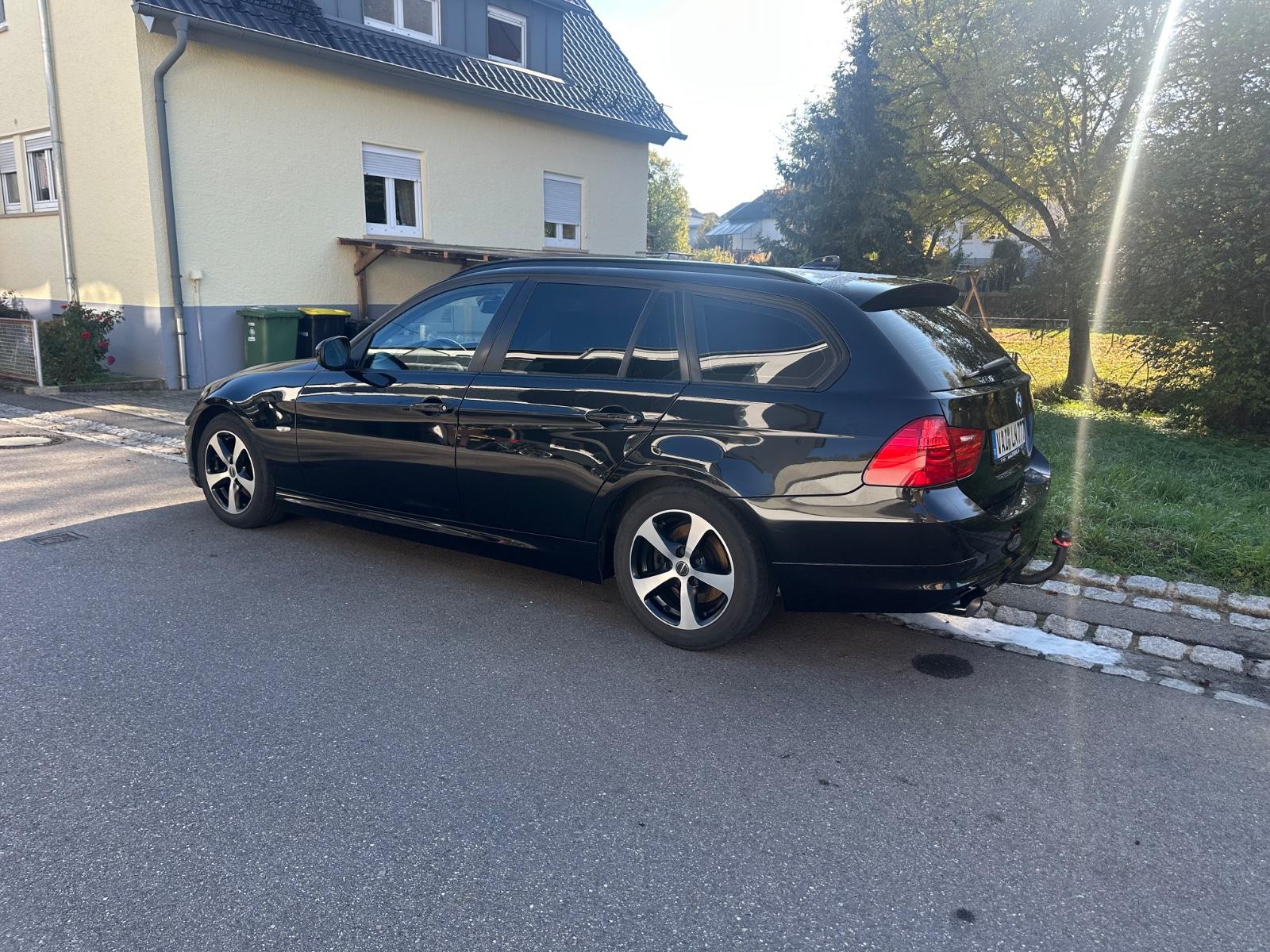 BMW 318, 2012