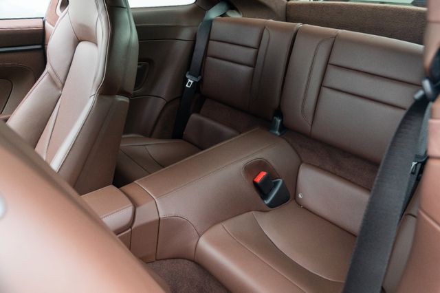 Porsche 992.2 Carrera 4 GTS / COUPE / 18 WEGE / LED Porsche 992.2 Carrera 4 GTS / COUPE / 18 WEGE / LED