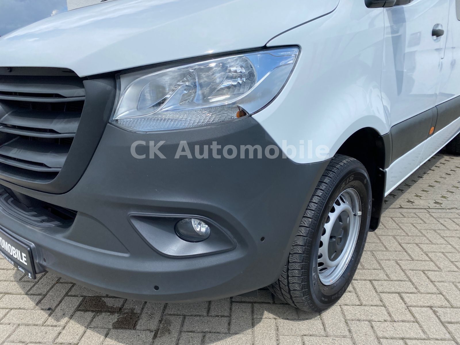 Fahrzeugabbildung Mercedes-Benz Sprinter III Mixto 319CDI Autom./5 Sitze/Navi