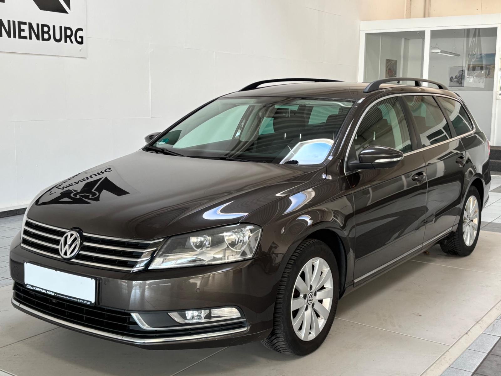 Volkswagen Passat Variant 2.0 TDI,Scheckheft,AHK,TÜV NEU
