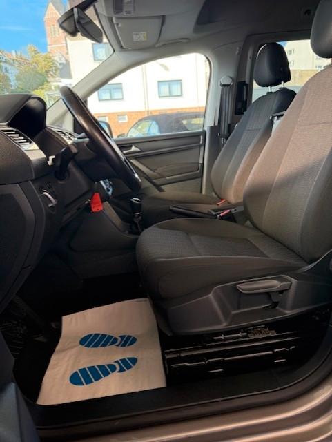 Volkswagen Caddy PKW Maxi Comfortline*7SITZER*NAVI*XENON