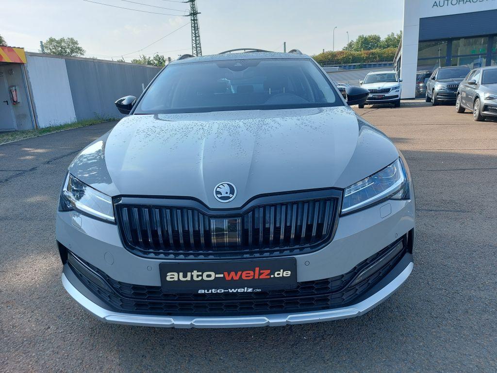 Skoda Superb Combi 2.0 TDI 4x4 DSG Scout
