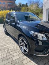 Mercedes-Benz GLE 400 AMG, Desgino, Rentnerfahrzeug, Garantie - : Geländewagen, Rent