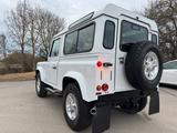 Land Rover Defender 90 Td4 Station Wagon Rough Lim. Edition - Land Rover Defender mit Diesel-Antrieb: Sitzheizung, Geländewagen, Td4