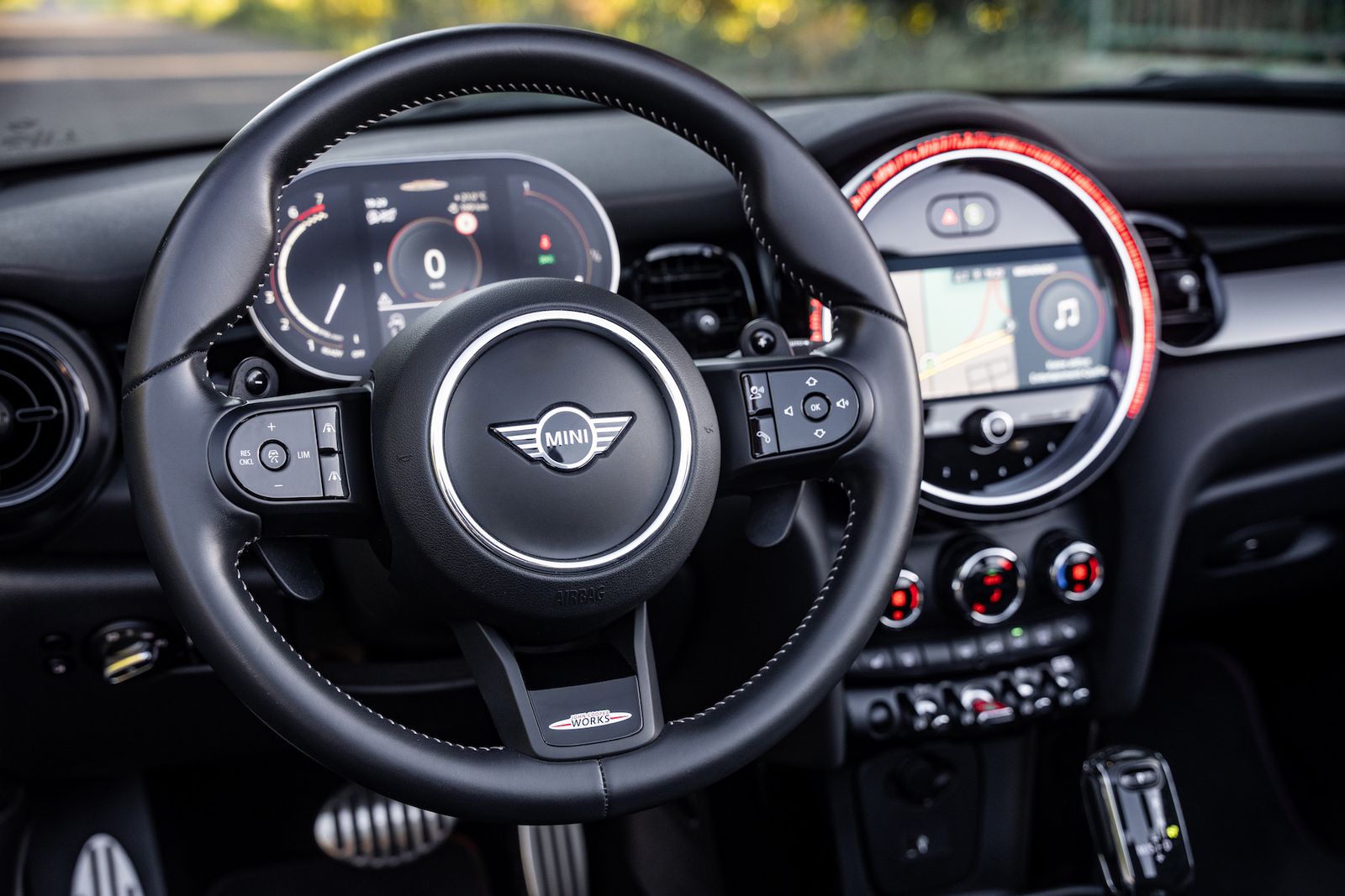 Fahrzeugabbildung MINI John Cooper Works Cabrio FACELIFT/AERO-PACK/LED