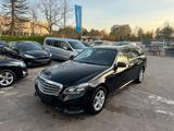 Mercedes-Benz E 220 E T-Modell E 220 CDI BlueEfficiency - Mercedes-Benz E 220 mit Diesel-Antrieb: Kombi, Schaltgetriebe