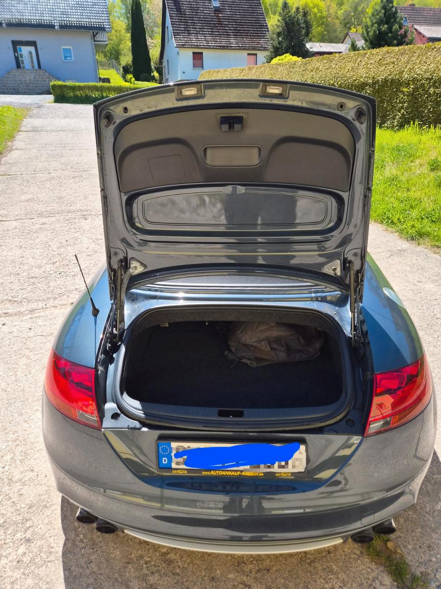 Audi TT Roadster 2.0 TFSI S tronic quattro -