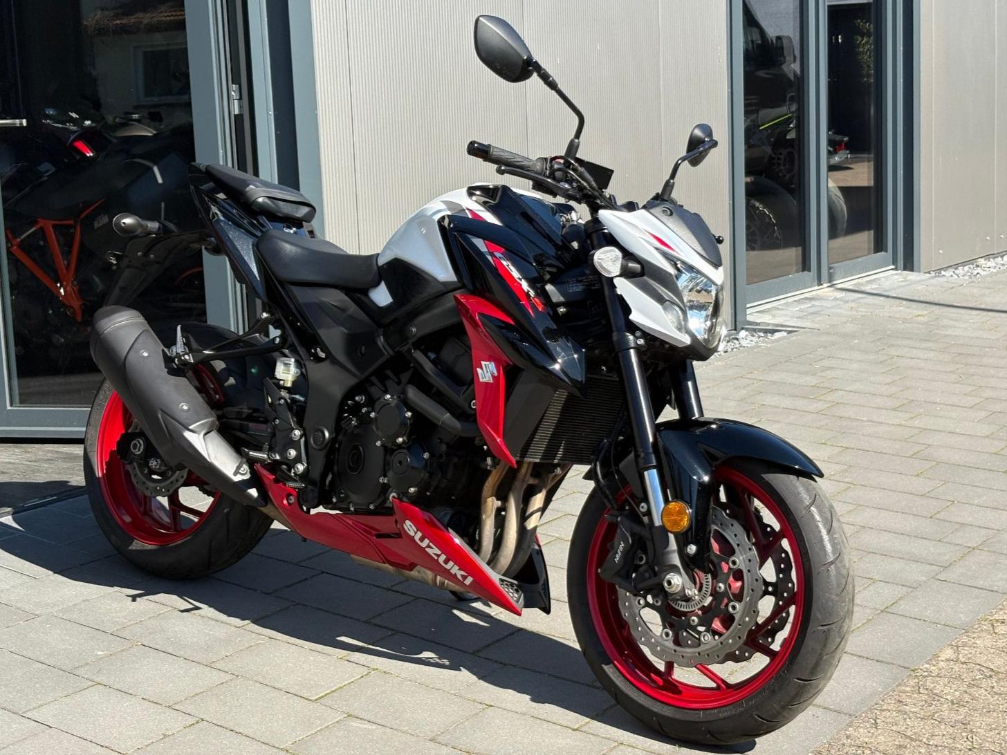 Suzuki GSX-S 750 *Top Zustand*1 Hand*