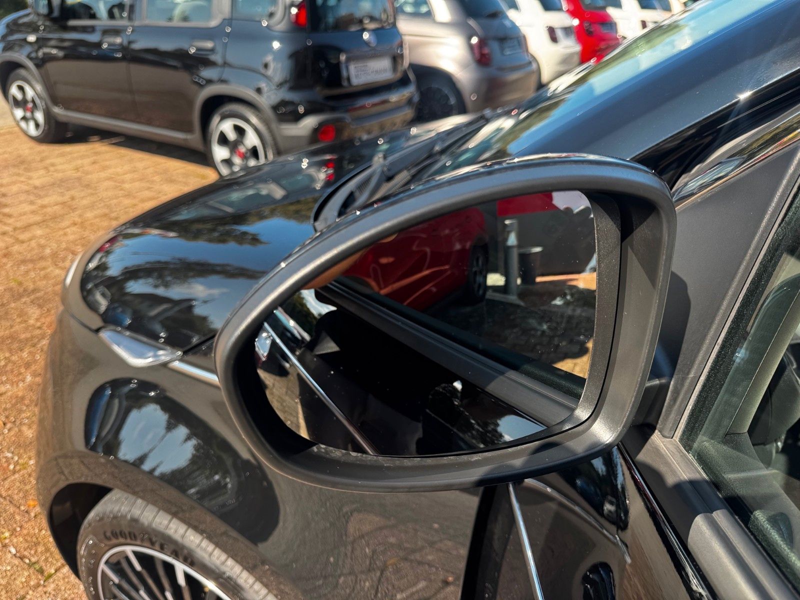 Fahrzeugabbildung Fiat Neuer 500E 500 la Prima Navi Kamera