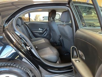 Mercedes-Benz A 180 d  *TACHODIGITAL*MBUX*NAVI*KAM*1.HAND*