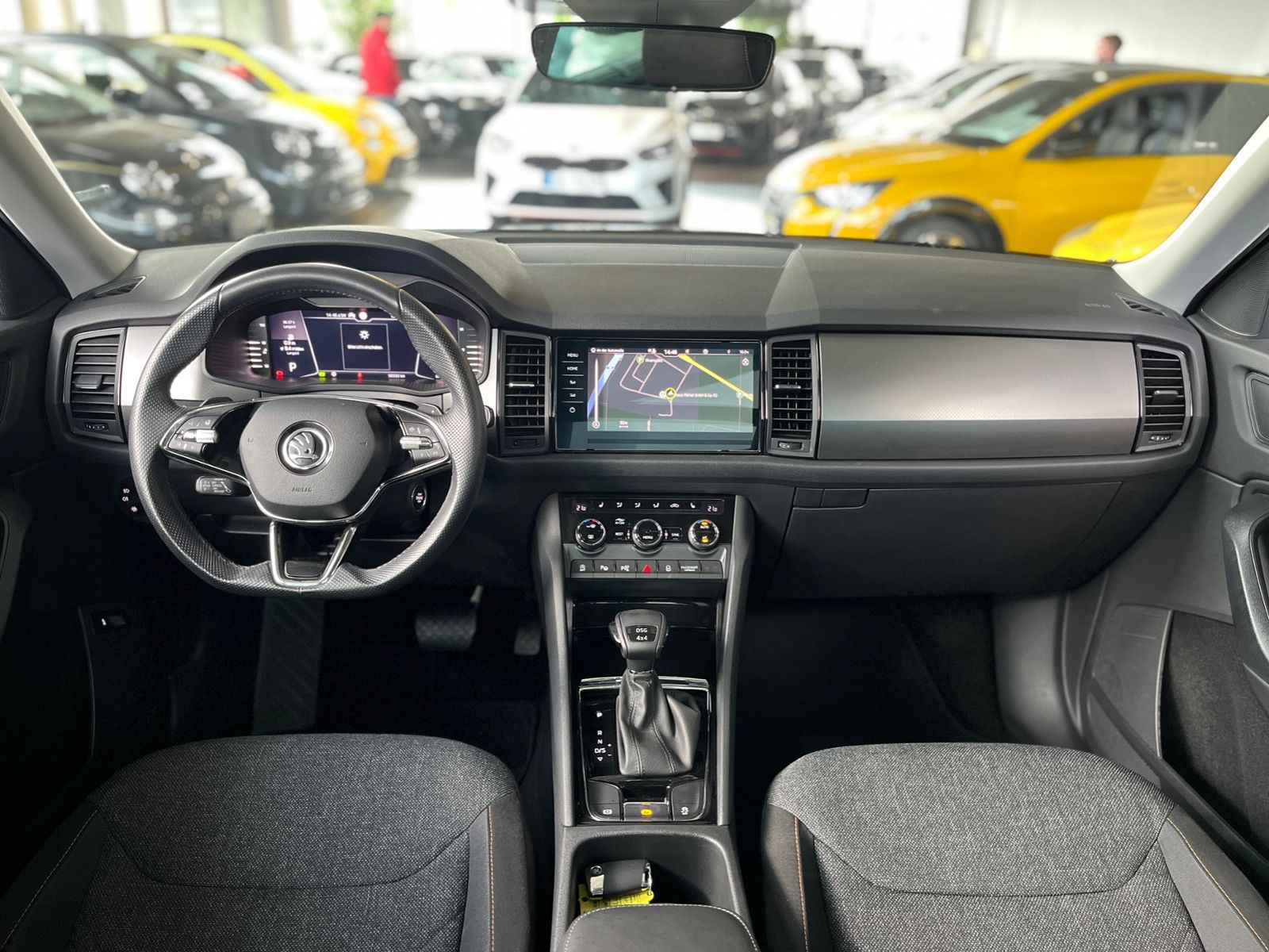 Fahrzeugabbildung SKODA Kodiaq Clever 4x4 PANO 360° LED NAVI