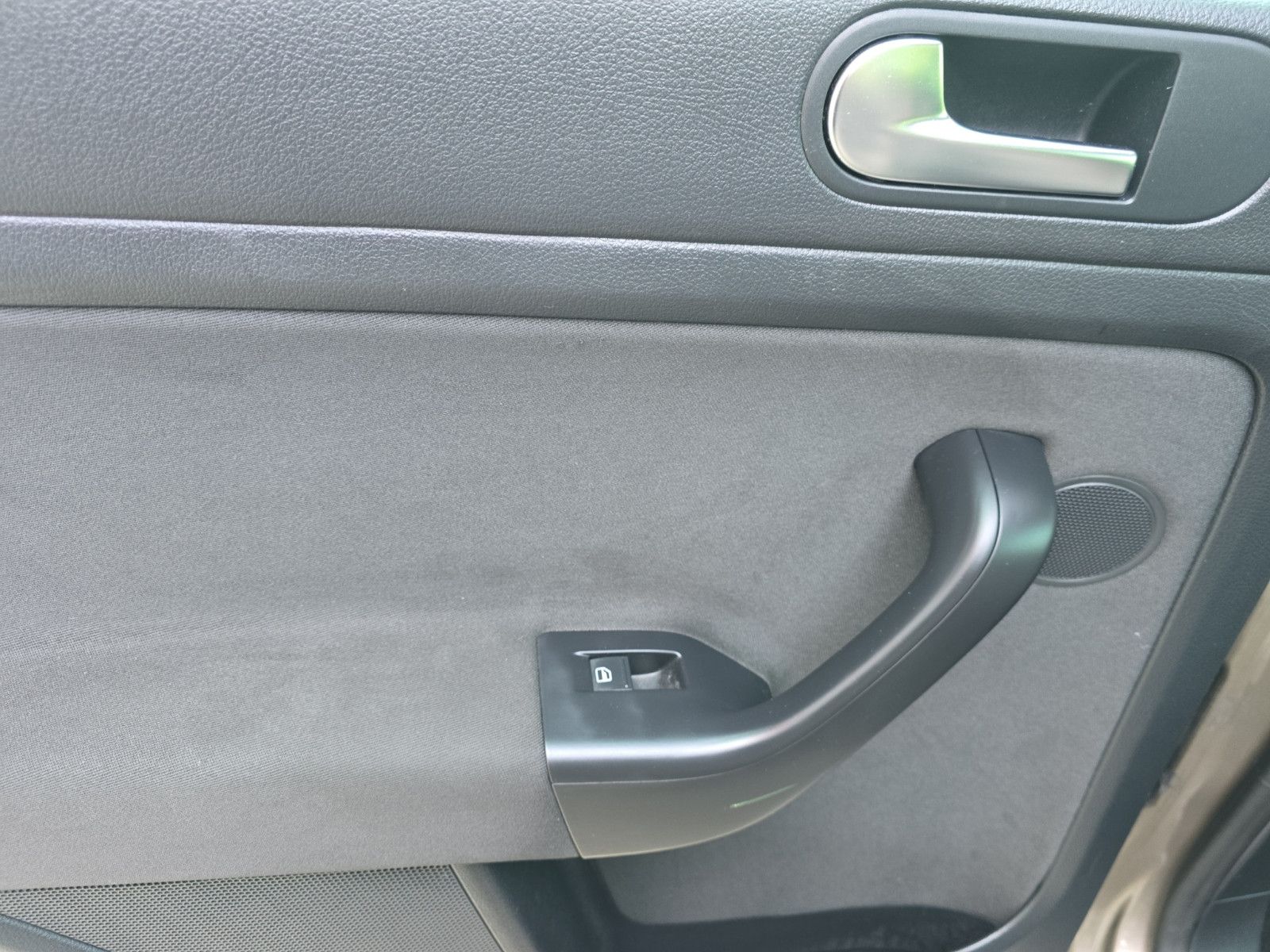 Fahrzeugabbildung Volkswagen Golf Plus VI Life*AUTOMATiK*SHZG*ALU*AHK