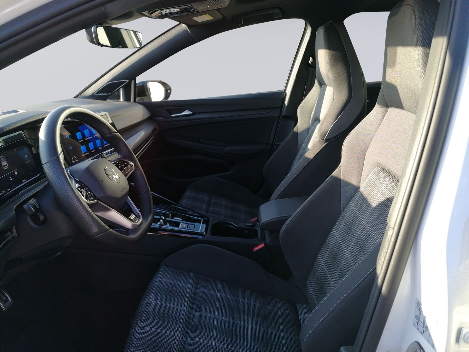 Golf VIII GTD 2.0 TDI DSG PANO+HARMAN+19"ALU