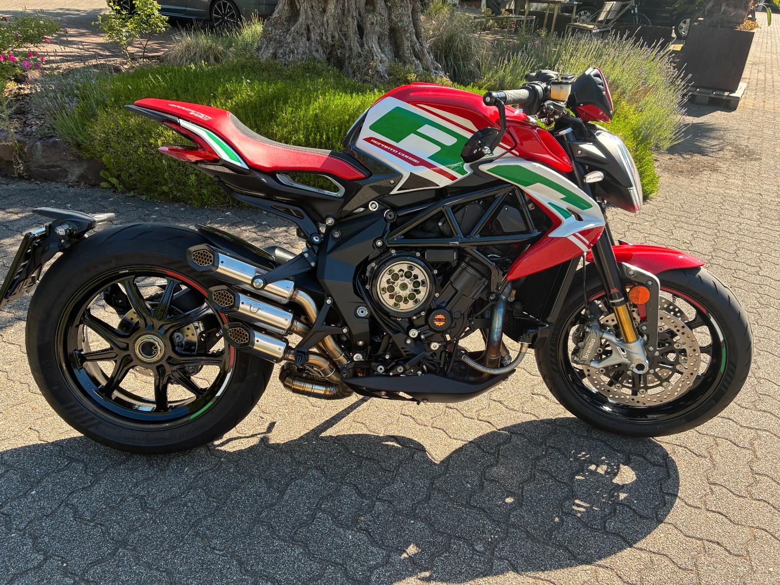 MV Agusta Dragster RC - 1. Hand - MT Race Auspuff
