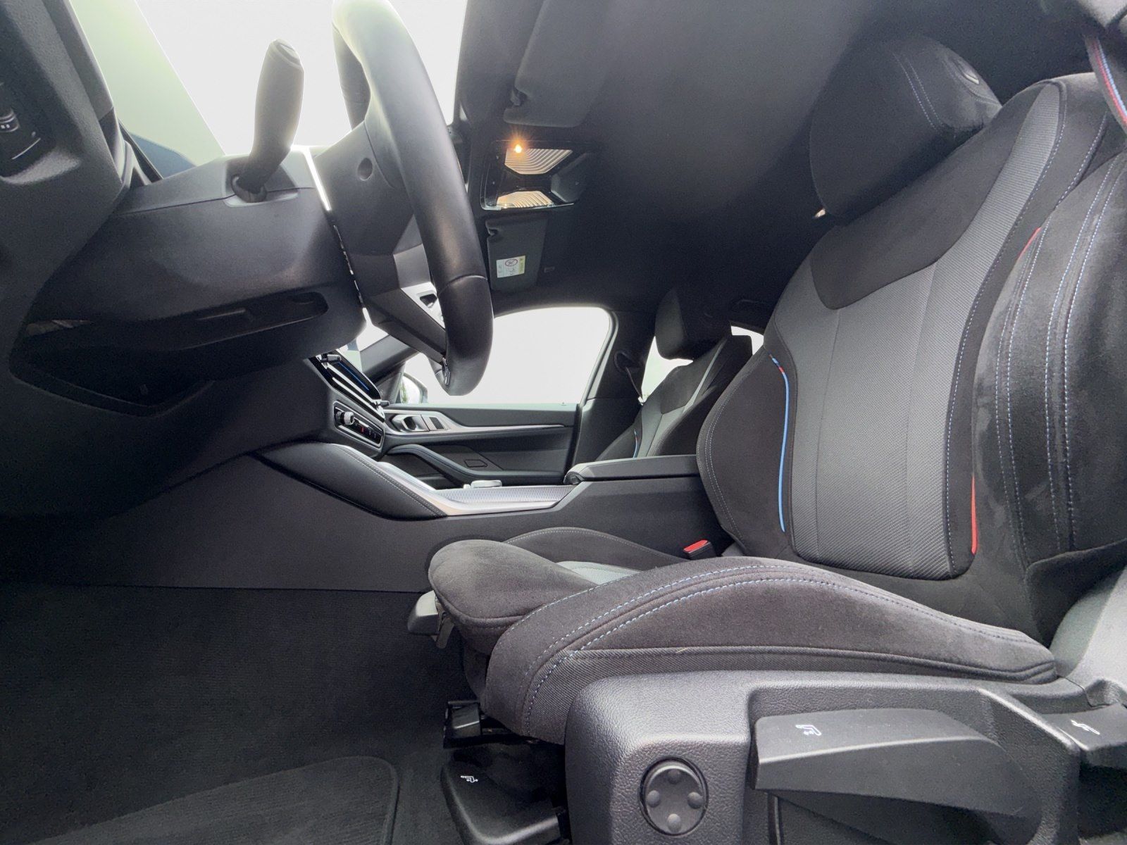 BMW i4 - Bild 13