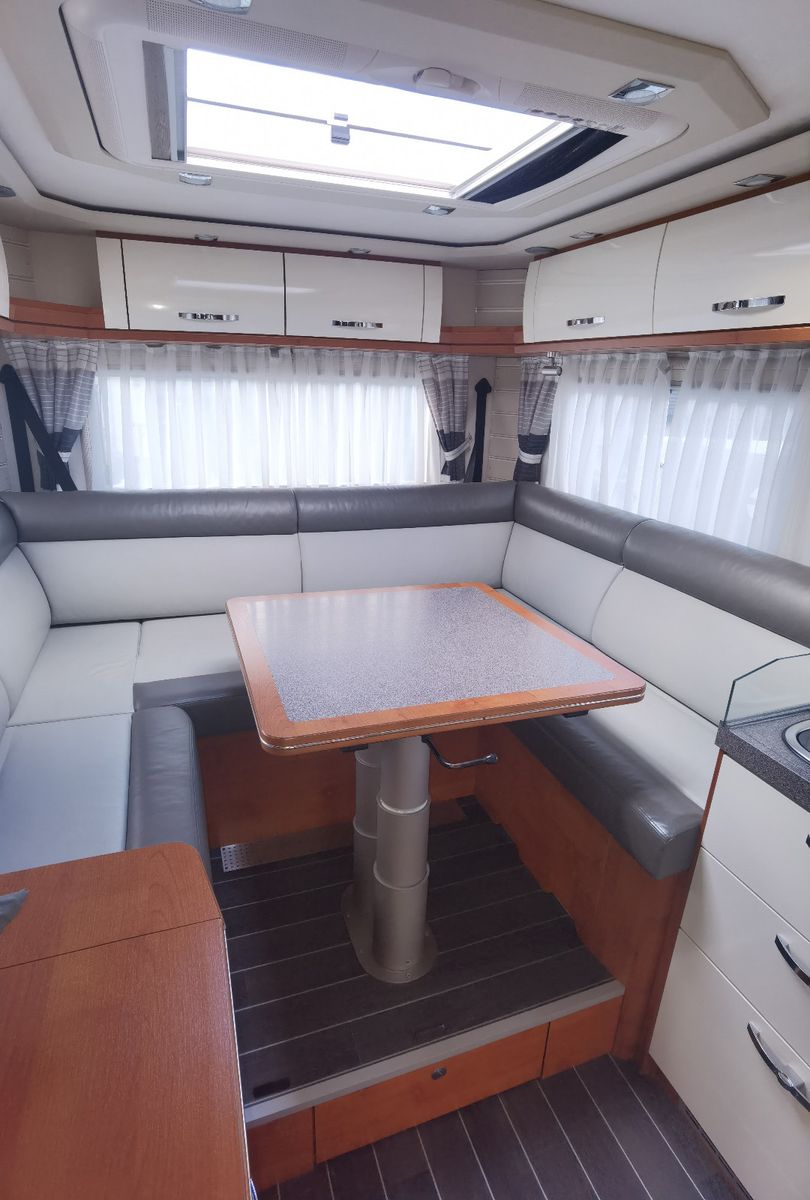 Fahrzeugabbildung Phoenix 8300 BMRSLX