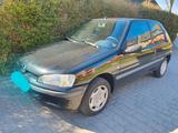 Peugeot 106 1.1 Benzin / Tüv Neu 03/28 / gepflegt  - Peugeot 106: Limousine