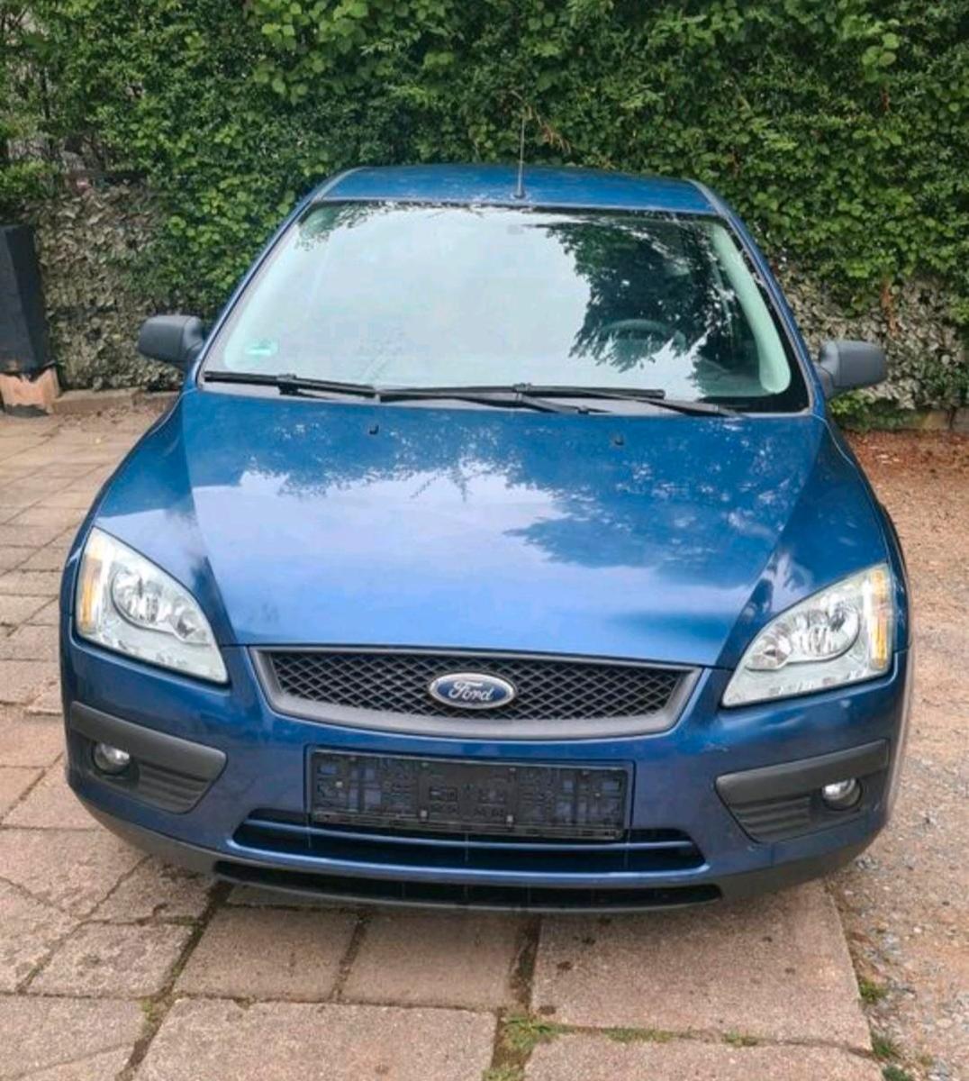 Ford Focus 2006 — вигляд ззаду