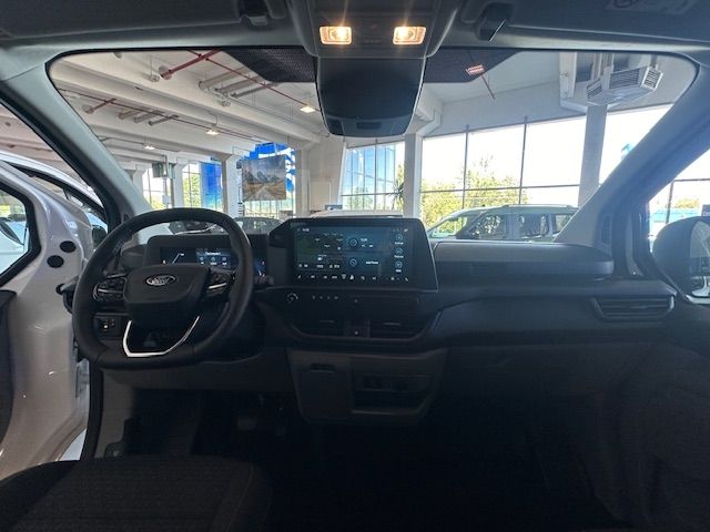 Fahrzeugabbildung Ford Transit Custom E 320 L2 Trend Doppelkabine RWD E