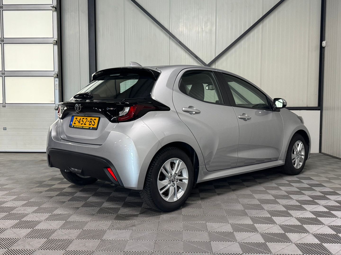 Toyota Yaris 1.5 Hybrid 115 | Active 5-türig | Airco-Ec imagem 2