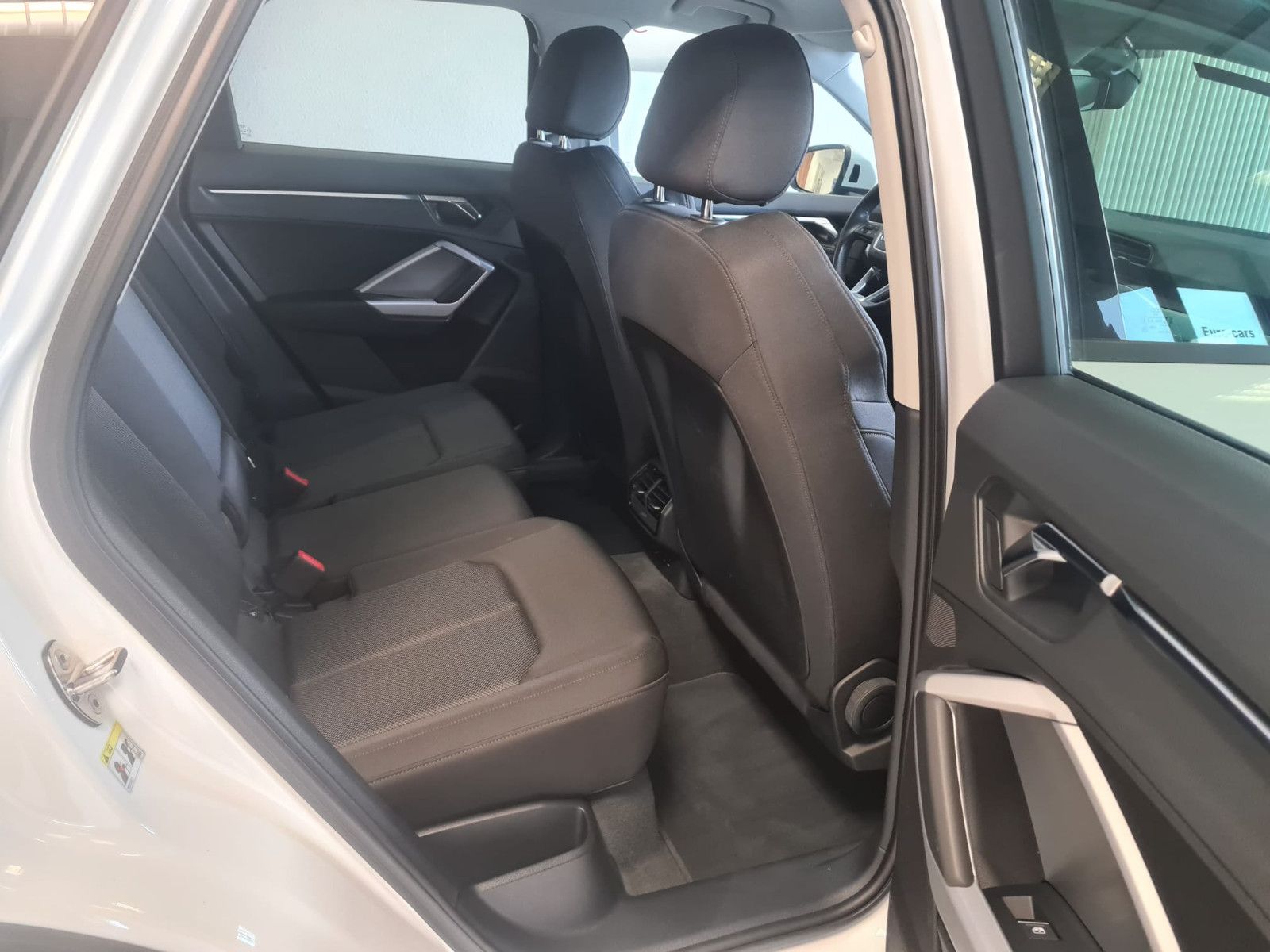 Fahrzeugabbildung Audi Q3 35 TFSI / LED / NAVI / AHK / VIRTUELL