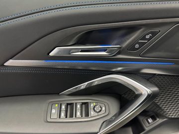Fahrzeugverkauf 21 BMW X1 18 i sDrive M Sport Kamera Navi LED