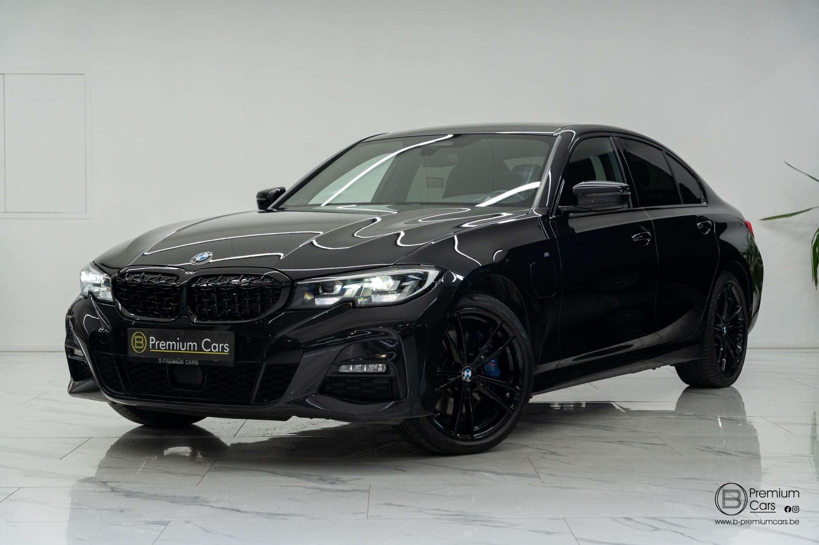 BMW 330 E hybrid M-Pakket! Hifi, Camera, zetelverwar