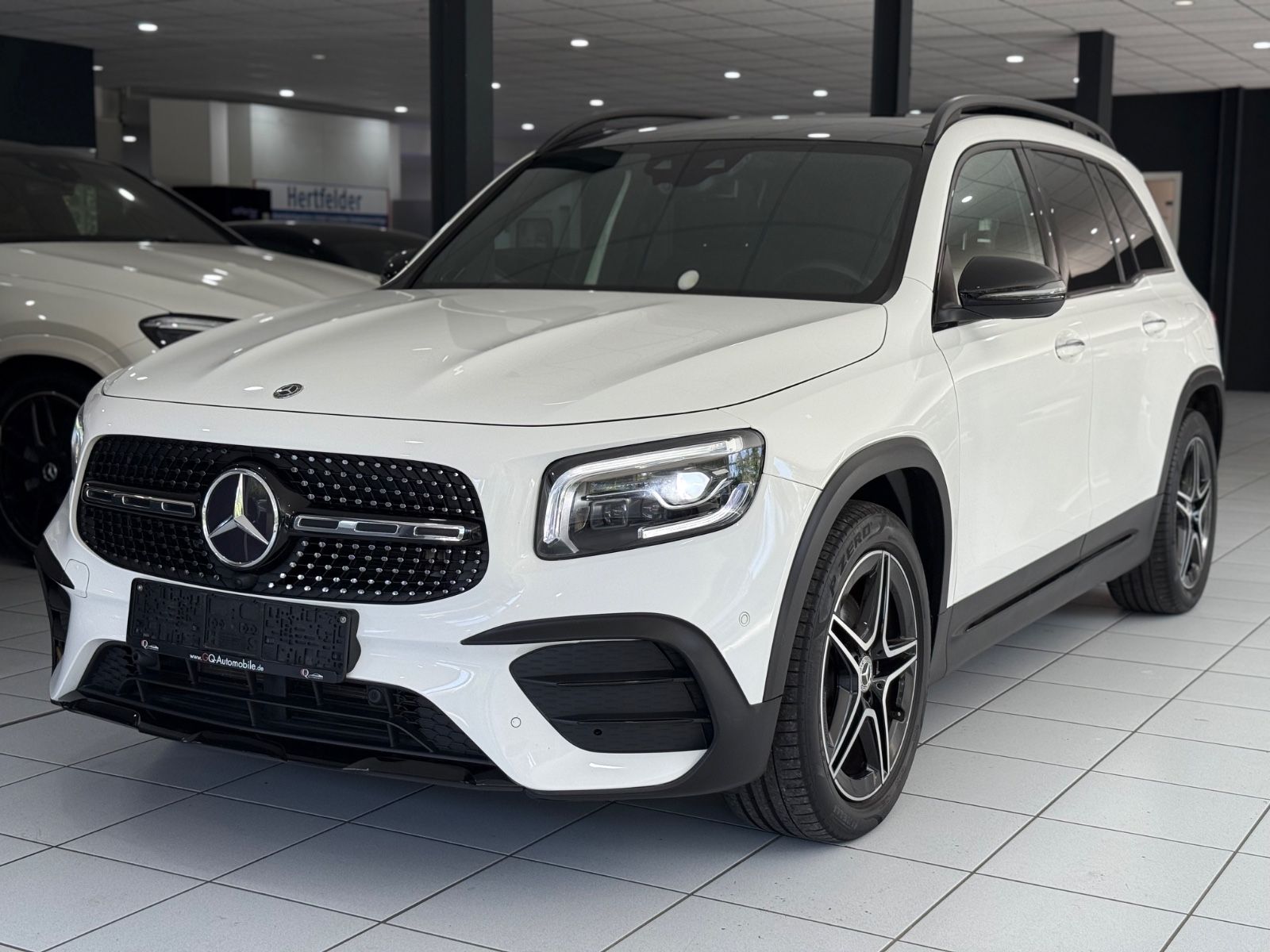 MERCEDES-BENZ GLB 200d*AMG-LINE*PANO*MEMORY*BURM*KEYLESS*MBEAM