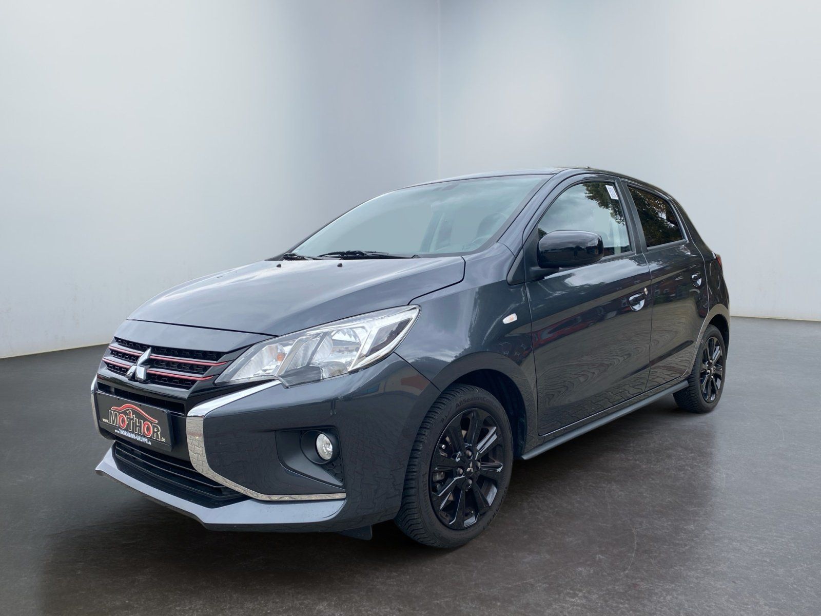 Mitsubishi Space Star Select+ Black 1,2 l MIVEC CVT Tempoma imagem 2
