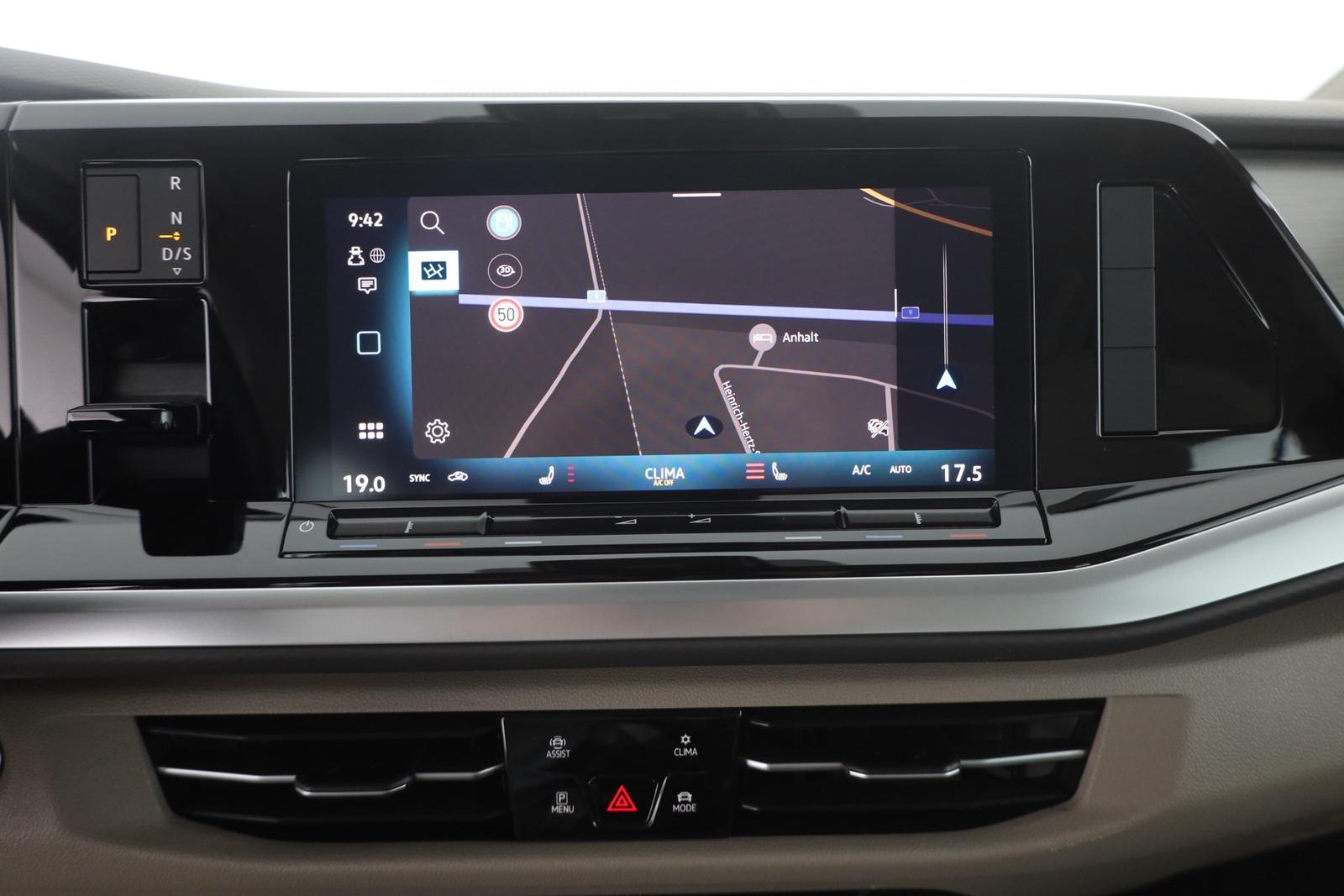Volkswagen T7 Multivan 2.0 TSI DSG LED Navi AHK Panorama