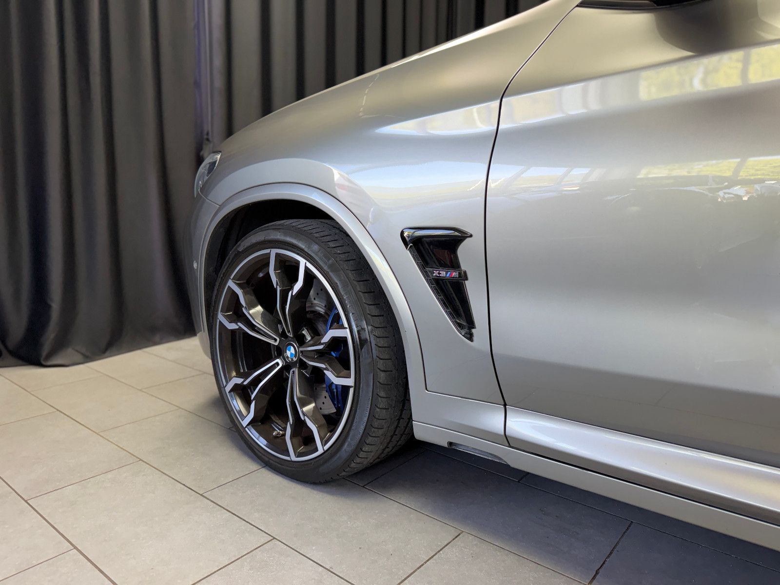Fahrzeugabbildung BMW X3 M |H/K|HuD|PANO|LASER|INDIVIDUAL