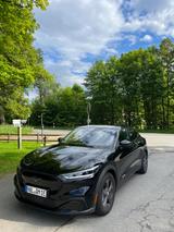 Ford Mustang Mach-E 75 kWh Tech Paket 2 - Ford Mustang Mach-E von privat