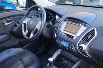 Hyundai ix35 Style 2.0 Style PANORAMADACH-NAVI-KAMERA-WR