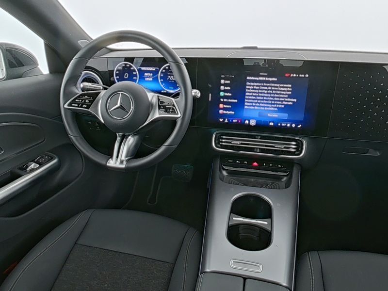 Fahrzeugabbildung Mercedes-Benz CLA 250+ EQ Progressive*Distronic*Totwinkel*Pano