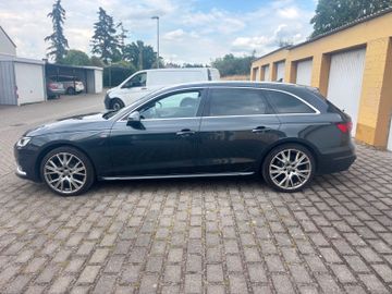 Audi A4 - 4