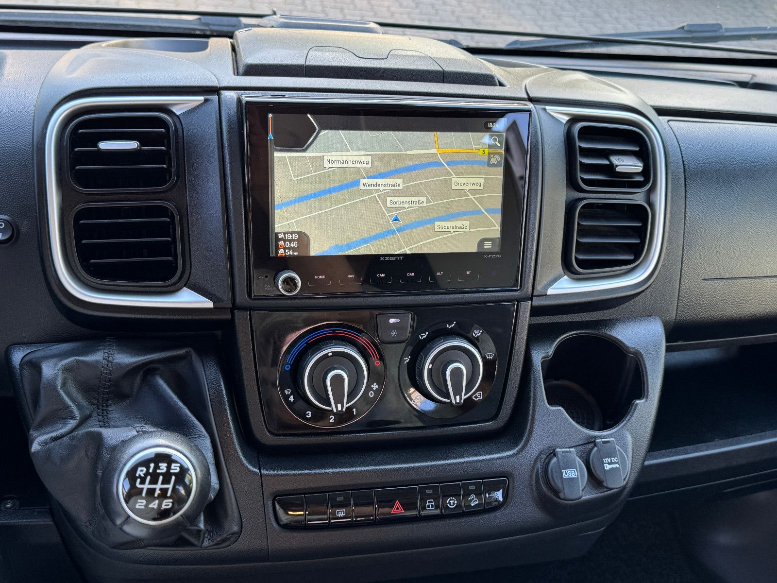 Fahrzeugabbildung VANTourer 540 FIAT DUCATO AUFSTELLDACH 5 SCHLAFPLÄTZE AHK